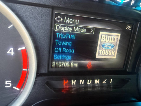 Used 2017 Ford F250 XLT w/ XLT Premium Package image 24