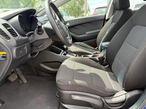 Used 2017 Kia Forte LX image 10