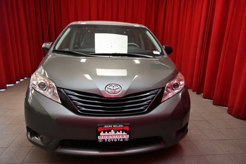 Used 2013 Toyota Sienna L image 14