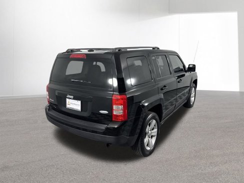 Used 2016 Jeep Patriot Latitude image 38