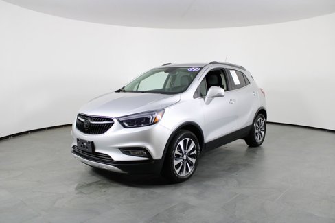 Used 2019 Buick Encore Essence image 2