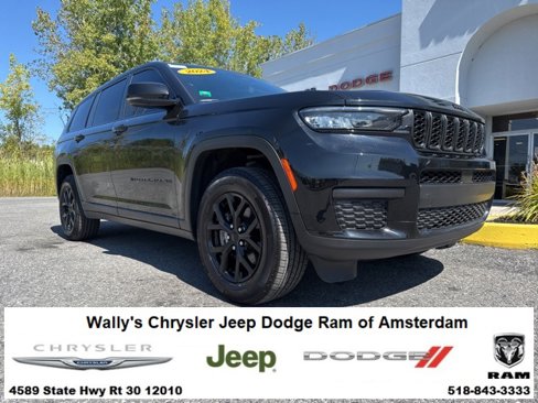 Used 2024 Jeep Grand Cherokee L Laredo image 1