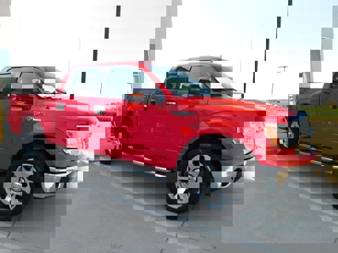 Used 2014 Ford F150 XLT w/ XLT Chrome Package image 7