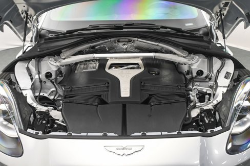 Used 2021 Aston Martin DBX image 30