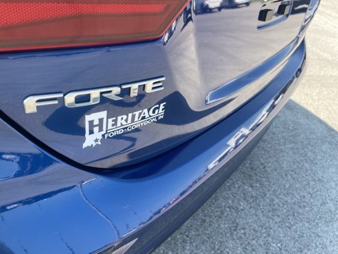Used 2021 Kia Forte LXS image 9