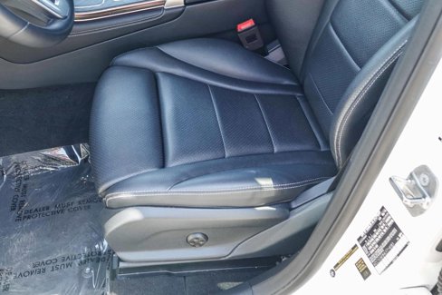 Used 2020 Mercedes-Benz GLC 300 4MATIC image 22