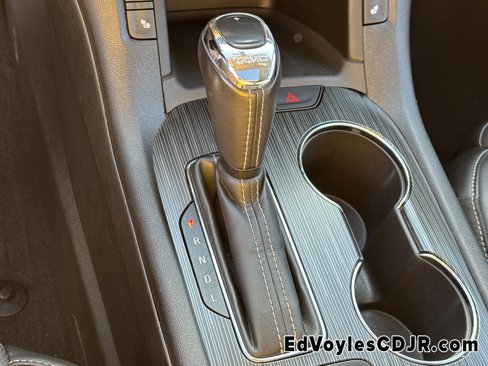 Used 2018 GMC Acadia SLT image 37