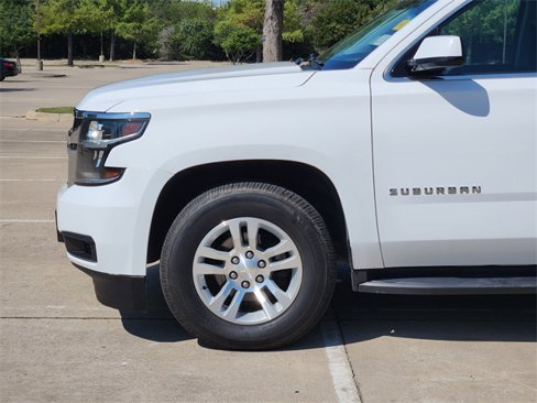 Used 2020 Chevrolet Suburban LT image 8