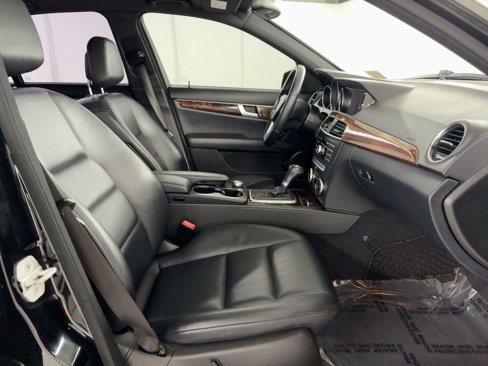 Used 2014 Mercedes-Benz C 250 Sedan image 31