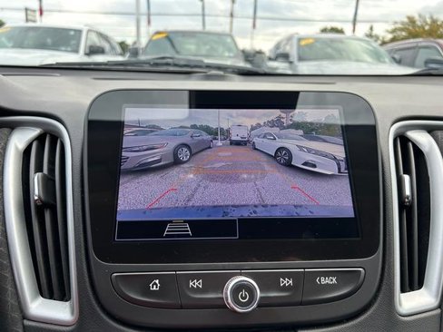 Used 2024 Chevrolet Malibu LT image 18