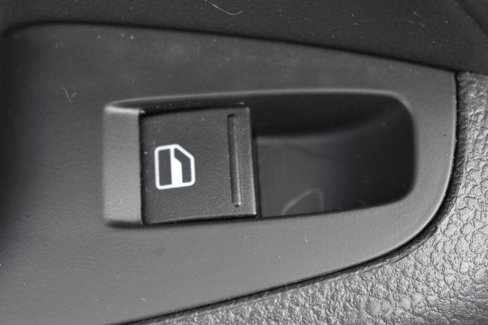 Used 2013 Volkswagen Jetta S image 37