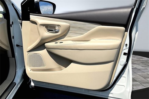 Used 2017 Nissan Murano Platinum image 24