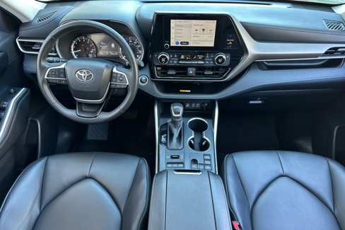 Used 2024 Toyota Highlander XLE image 26