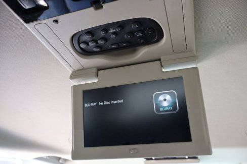 Used 2015 Chevrolet Suburban LT image 47