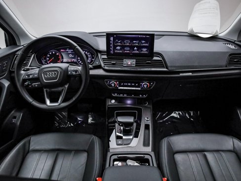 Used 2022 Audi Q5 2.0T Premium w/ Convenience Package image 13