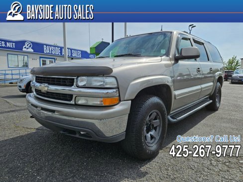 Used 2002 Chevrolet Suburban LT image 1