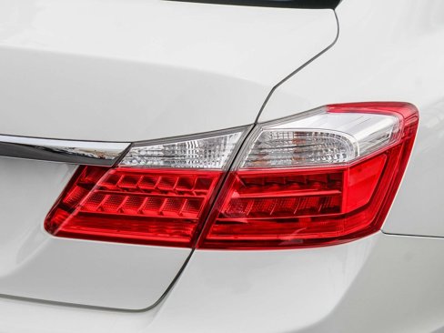 Used 2015 Honda Accord EX-L image 11