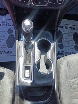 Used 2020 Chevrolet Equinox LT w/ Driver Convenience Package image 26