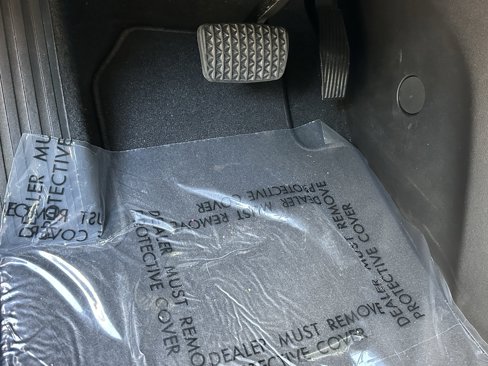 Used 2023 Chevrolet Equinox LT image 16