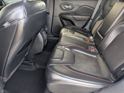 Used 2020 Jeep Cherokee Trailhawk w/ Cold Weather Group image 16