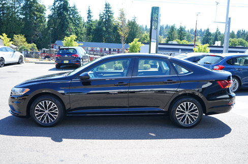 Used 2024 Volkswagen Jetta SEL image 9