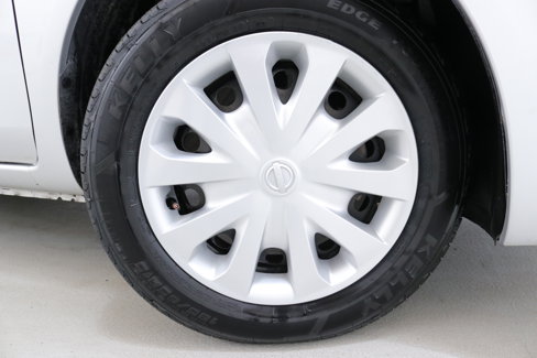 Used 2017 Nissan Versa SV image 26