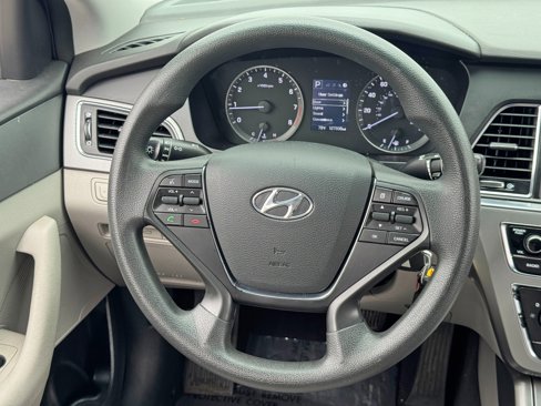 Used 2016 Hyundai Sonata SE image 18