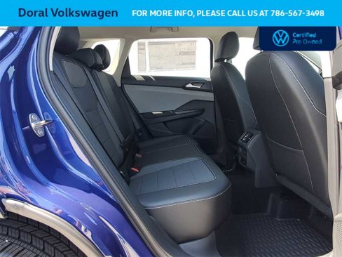 Certified 2023 Volkswagen Taos SE image 30