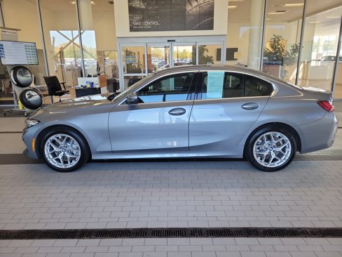 Used 2025 BMW 330i xDrive Sedan image 8