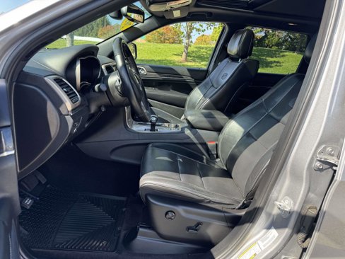 Used 2015 Jeep Grand Cherokee Overland image 13