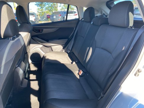 Used 2018 Subaru Impreza 2.0i Premium image 10