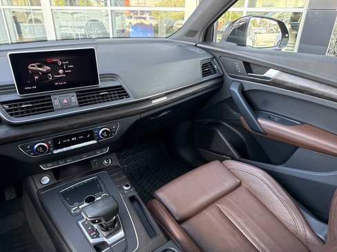 Used 2018 Audi Q5 Prestige w/ Prestige Package image 40