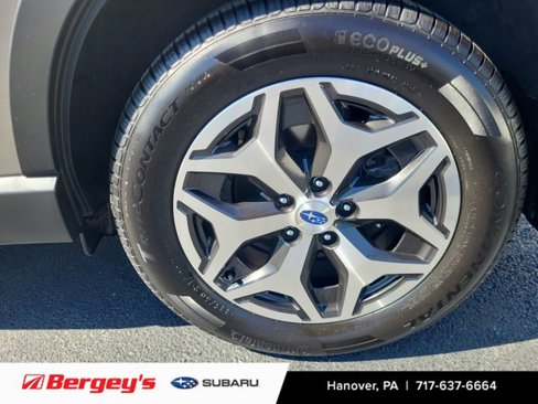 Used 2020 Subaru Forester Premium image 19