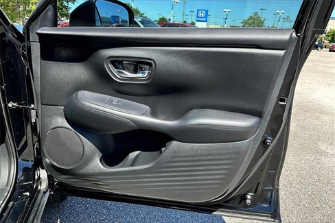 Used 2023 Honda HR-V LX image 17