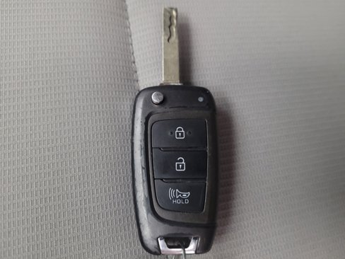 Used 2023 Hyundai Venue SEL image 32