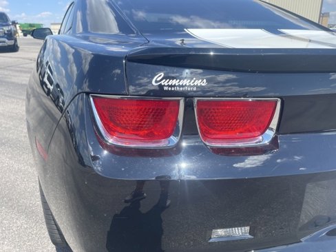Used 2010 Chevrolet Camaro SS w/ White Stripe Package image 11