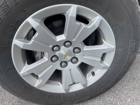 Used 2020 Chevrolet Colorado LT w/ Safety Package image 3