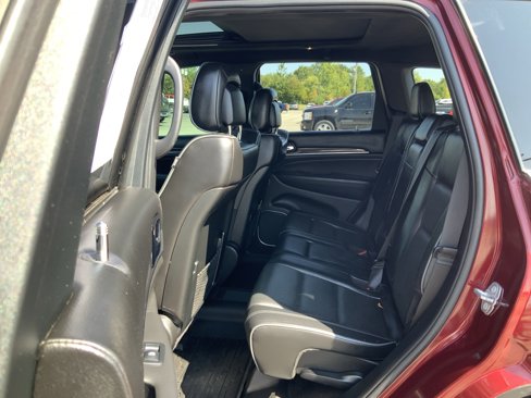 Used 2019 Jeep Grand Cherokee Overland image 18