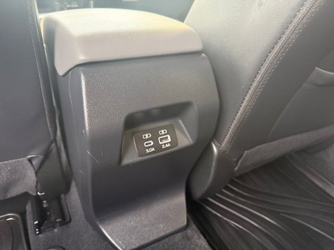 Used 2024 Subaru Crosstrek 2.0i Premium image 27