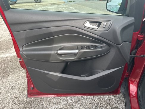 Used 2013 Ford Escape SE image 58