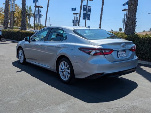 Used 2024 Toyota Camry LE image 17