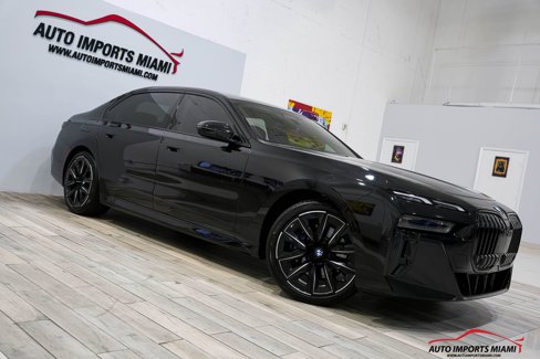 Used 2024 BMW 740i image 30