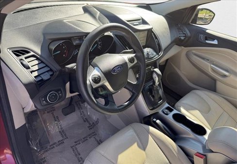 Used 2016 Ford Escape SE w/ SE Chrome Package image 12