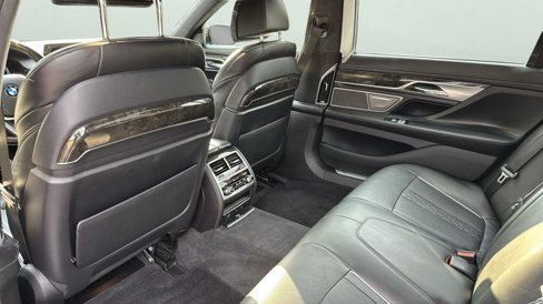 Used 2016 BMW 750i xDrive 750i xDrive image 26