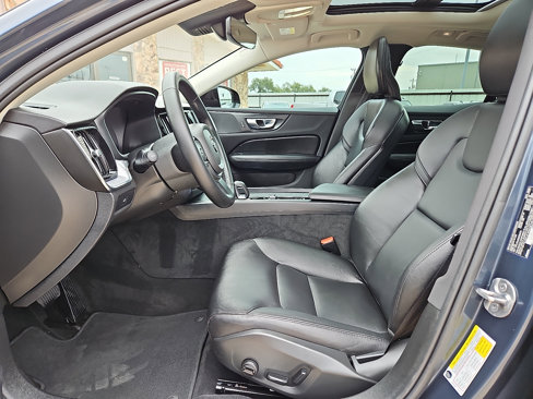Used 2025 Volvo S60 B5 Core image 10