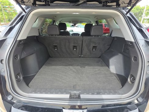 Used 2022 GMC Terrain SLE image 23