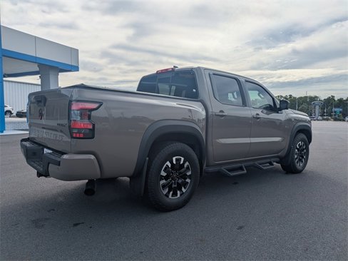 Used 2022 Nissan Frontier Pro-X image 4