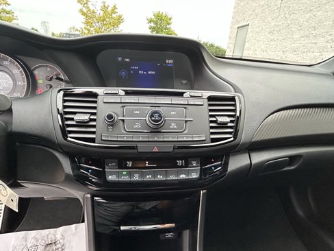 Used 2017 Honda Accord Sport Special Edition image 20
