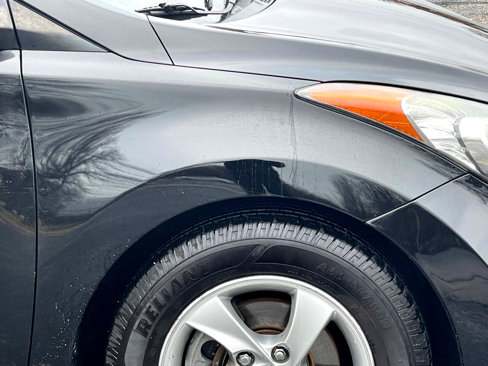 Used 2012 Hyundai Elantra GLS image 13