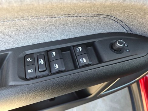 New 2023 Jeep Compass Sport image 12